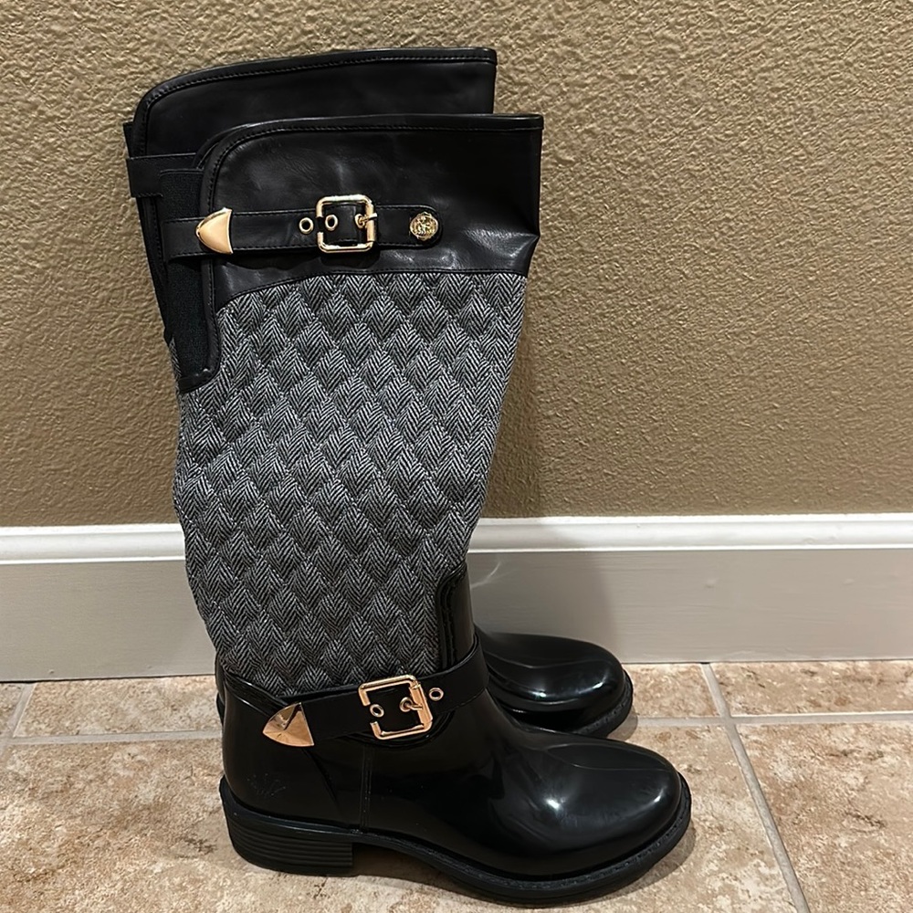 Rain boots